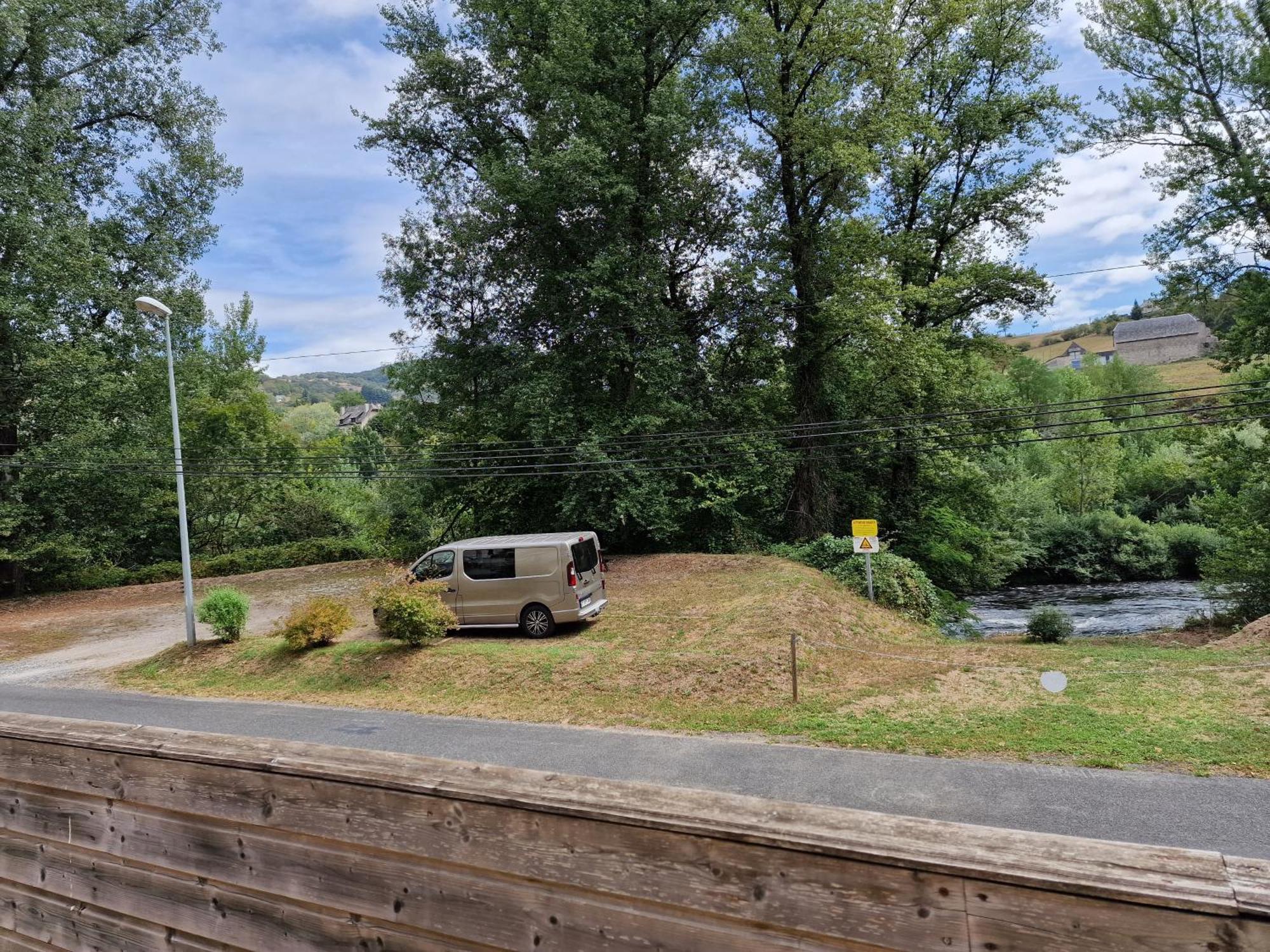 Gite Molly Entraygues-sur-Truyère Exteriör bild